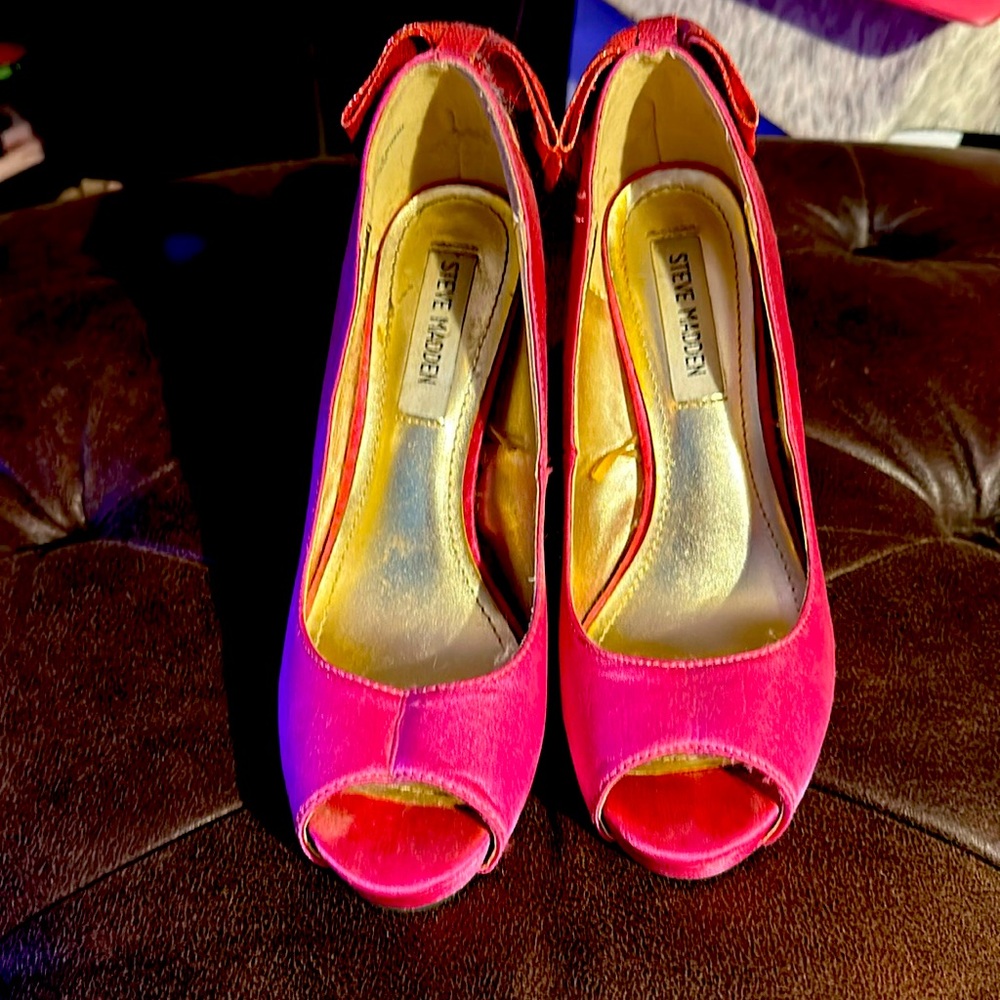 Steve Madden pink bow heels size 8